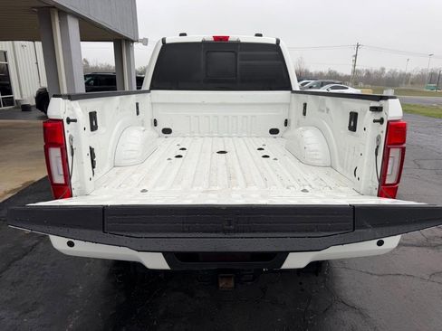 Used 2022 Ford F350 Platinum w/ Tremor Off-Road Package image 5