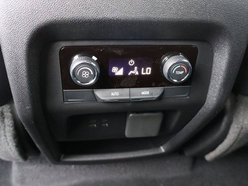 New 2026 Chevrolet Traverse Z71 image 24