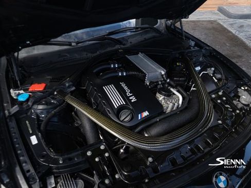 Used 2018 BMW M4 Convertible image 44