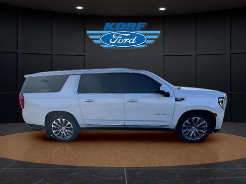 Used 2021 GMC Yukon XL Denali image 6