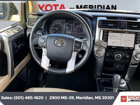 Used 2020 Toyota 4Runner SR5 Premium image 5