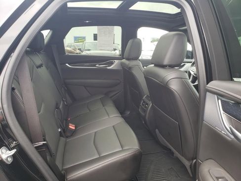Used 2025 Cadillac XT5 Premium Luxury AWD/4WD image 21
