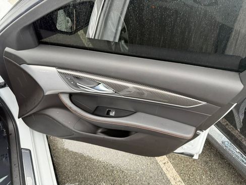 Used 2022 Cadillac CT5 V image 28