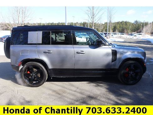 Used 2024 Land Rover Defender 110 X image 8