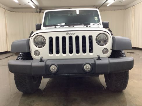 Used 2018 Jeep Wrangler Unlimited Sport S image 10