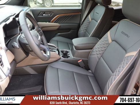 New 2026 GMC Canyon Denali w/ LPO, Denali Black Edition AWD/4WD image 12
