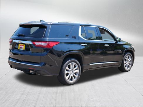 Used 2019 Chevrolet Traverse Premier AWD/4WD image 6