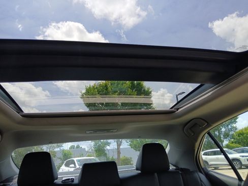 Used 2021 Toyota Camry XSE FWD image 18