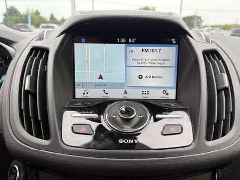 Used 2019 Ford Escape Titanium AWD/4WD image 17