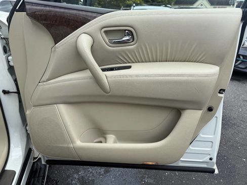 Used 2015 INFINITI QX80 Luxe w/ 22" Wheel Package image 47