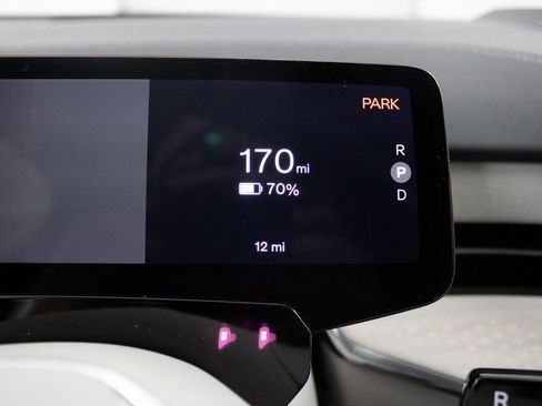 New 2025 Volvo EX90 Ultra image 35