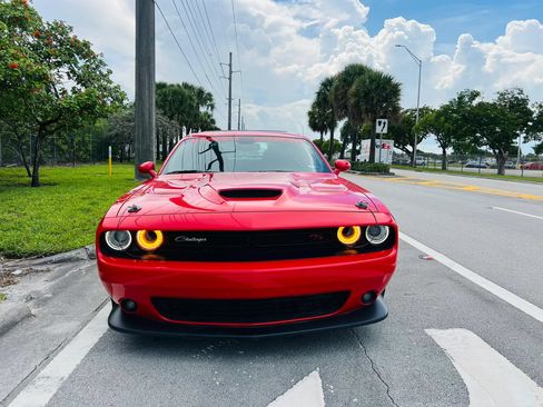 Used 2022 Dodge Challenger R/T Scat Pack w/ 1320 Plus Group RWD image 8