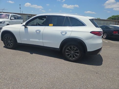 Used 2024 Mercedes-Benz GLC 300 4MATIC image 5
