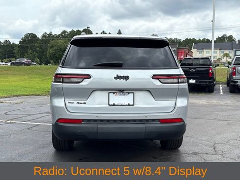 Used 2021 Jeep Grand Cherokee L Laredo AWD/4WD image 5
