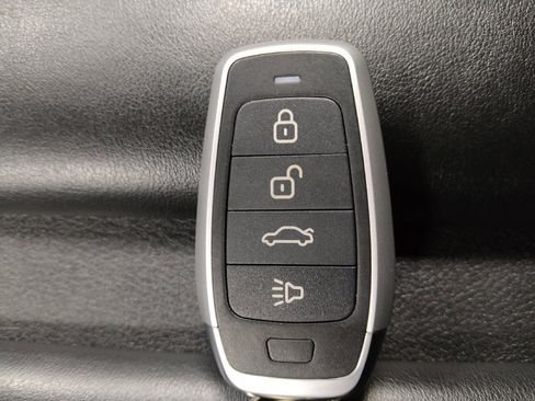 Used 2023 Nissan Murano S image 32