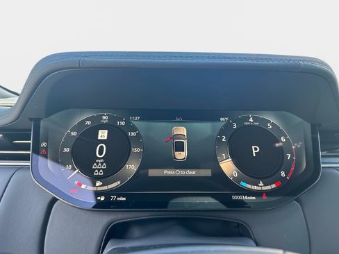 New 2026 Land Rover Range Rover Long Wheelbase SE image 27