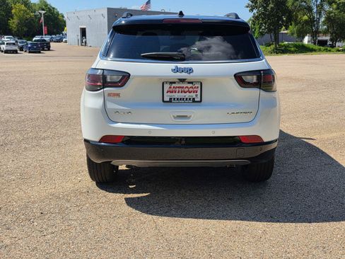 Used 2024 Jeep Compass Limited w/ Elite Group AWD/4WD image 10