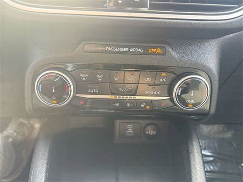 Used 2022 Ford Escape SE w/ Convenience Package image 18
