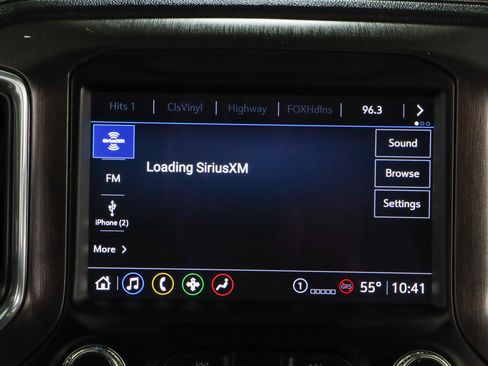 Used 2022 GMC Sierra 2500 AT4 w/ Snow Plow Prep/Camper Package image 20