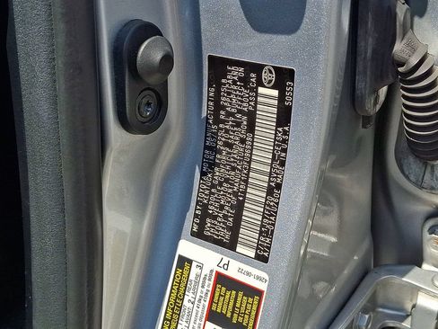 Used 2015 Toyota Camry SE FWD image 26