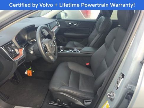 Certified 2025 Volvo V60 B5 Cross Country Plus image 4