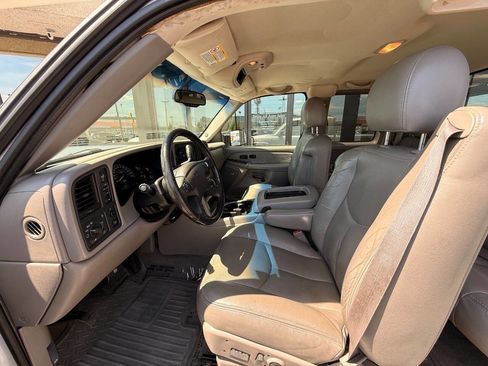 Used 2003 GMC Sierra 2500 SLT w/ SLT Preferred Equipment Group AWD/4WD image 10