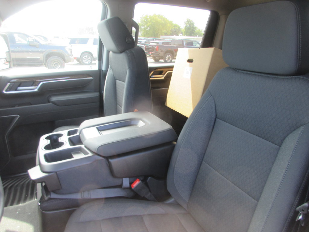 New 2026 GMC Sierra 3500 SLE w/ SLE Value Package AWD/4WD image 13