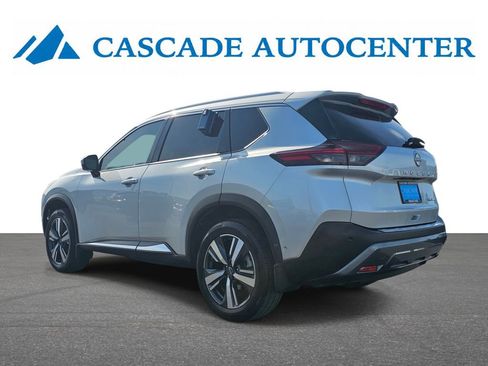Used 2023 Nissan Rogue SL w/ SL Premium Package AWD/4WD image 3