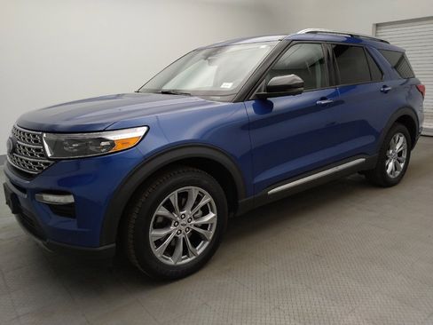 Used 2021 Ford Explorer Limited w/ Equipment Group 301A AWD/4WD image 2