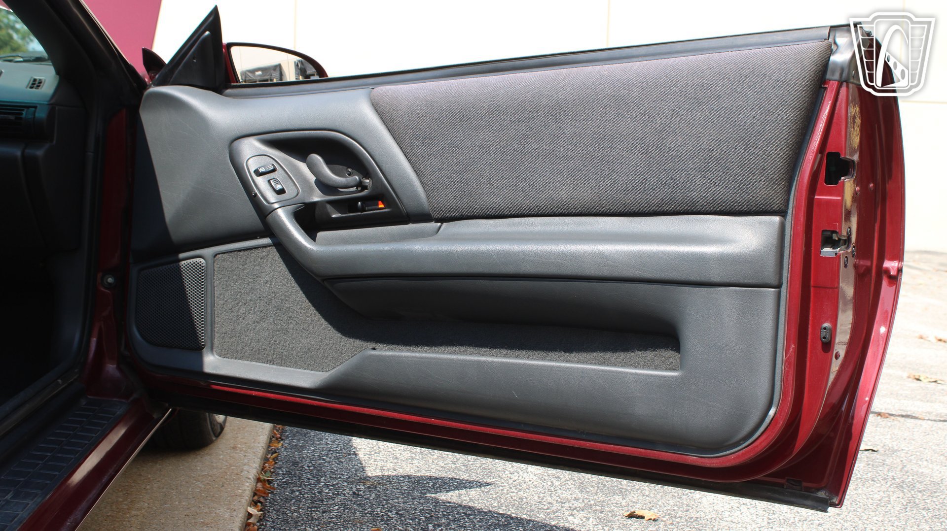 Used 1995 Chevrolet Camaro Z28 RWD image 13