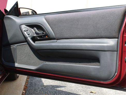Used 1995 Chevrolet Camaro Z28 RWD image 13
