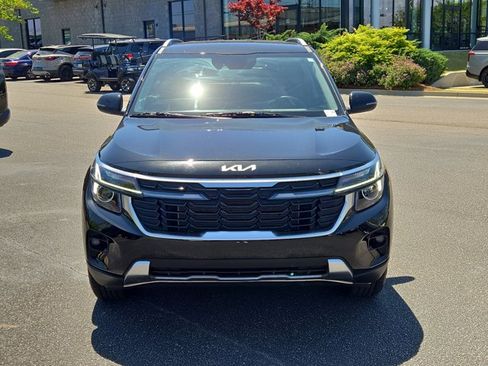 New 2025 Kia Seltos S FWD image 2