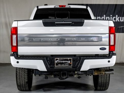 Used 2022 Ford F250 Platinum w/ FX4 Off-Road Package image 9