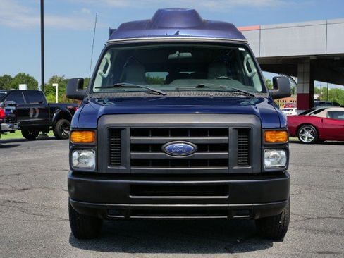 Used 2010 Ford E-250 and Econoline 250 Extended RWD image 5