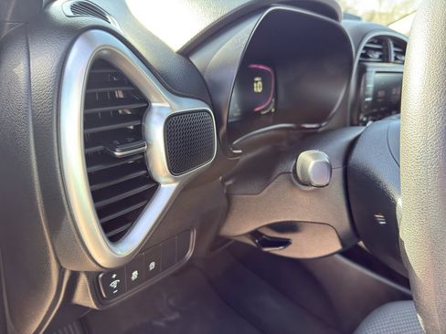 Used 2024 Kia Soul LX w/ Option Group 015 image 13