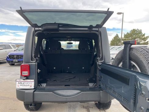 Used 2018 Jeep Wrangler Unlimited Sport S image 15