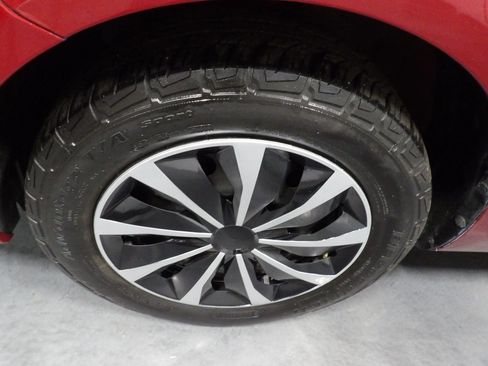 Used 2017 Nissan Versa SV image 16