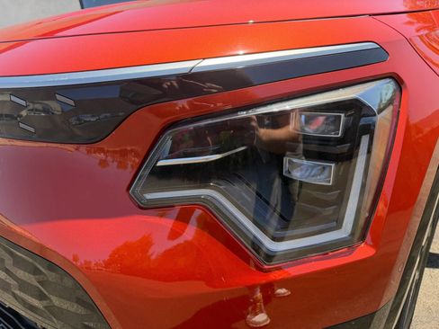 Used 2023 Kia Niro Wave FWD image 38