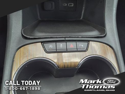 Used 2020 GMC Acadia SLE image 20