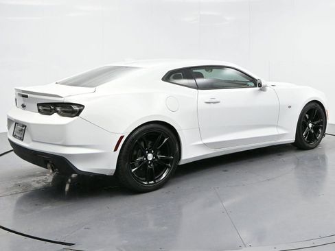 Used 2020 Chevrolet Camaro LT w/ RS Package image 7