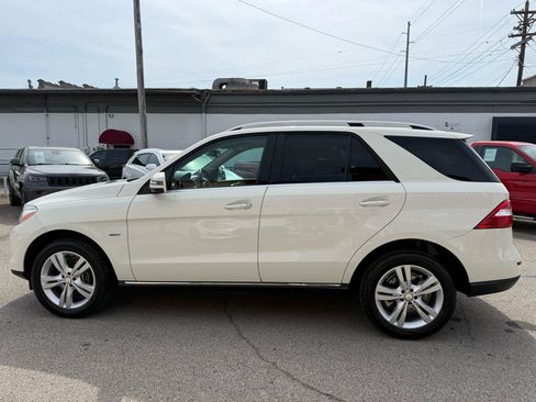Used 2012 Mercedes-Benz ML 350 BlueTEC 4MATIC image 3