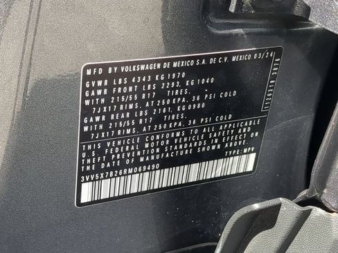 Certified 2024 Volkswagen Taos S FWD image 33