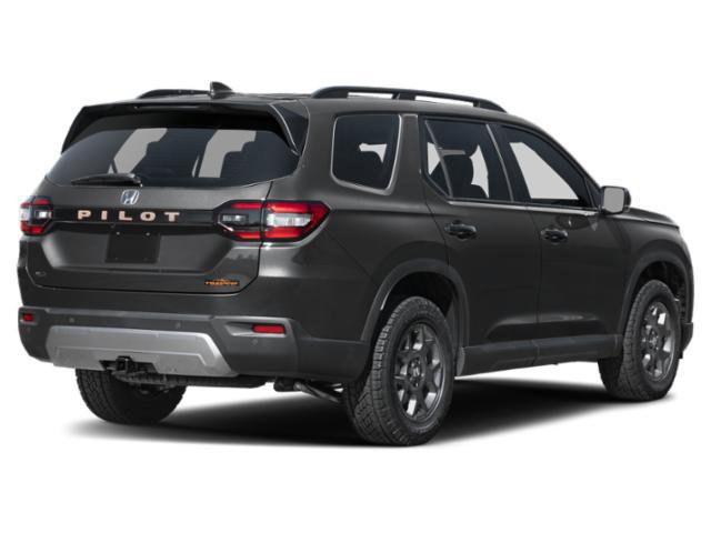 New 2026 Honda Pilot TrailSport image 2