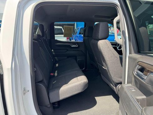 Used 2025 Chevrolet Silverado 1500 LT AWD/4WD image 10