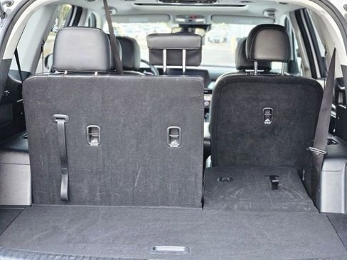 Used 2025 Kia Telluride S FWD image 31