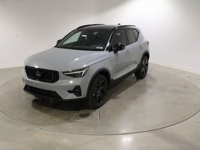 New 2026 Volvo XC40 B5 Ultra w/ Climate Package