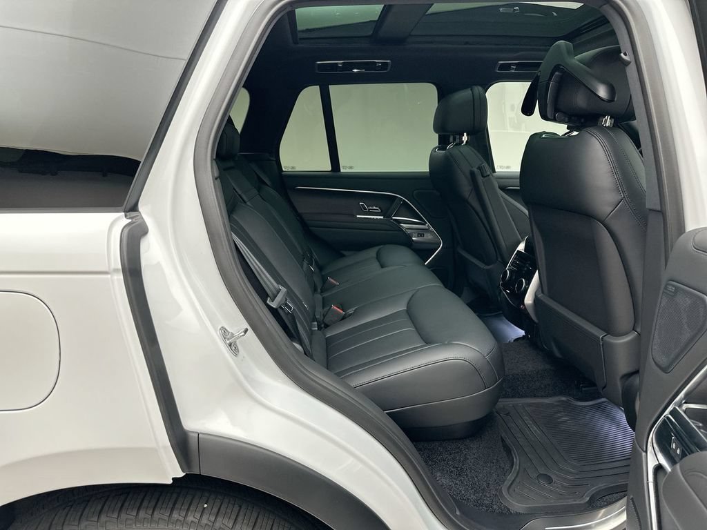 New 2026 Land Rover Range Rover SE AWD/4WD image 7