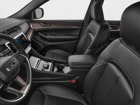 New 2026 Jeep Grand Cherokee Limited AWD/4WD image 6