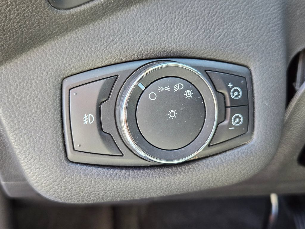 Used 2013 Ford Escape SE AWD/4WD image 17