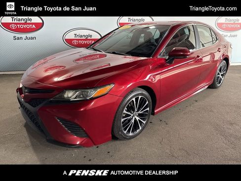 Used 2018 Toyota Camry SE FWD image 1
